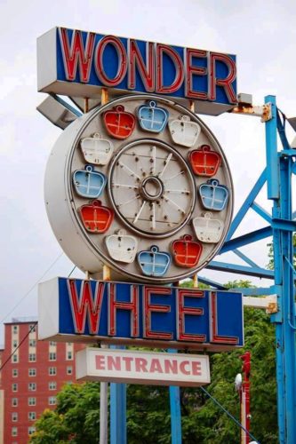 A-Wonder-Wheel-4